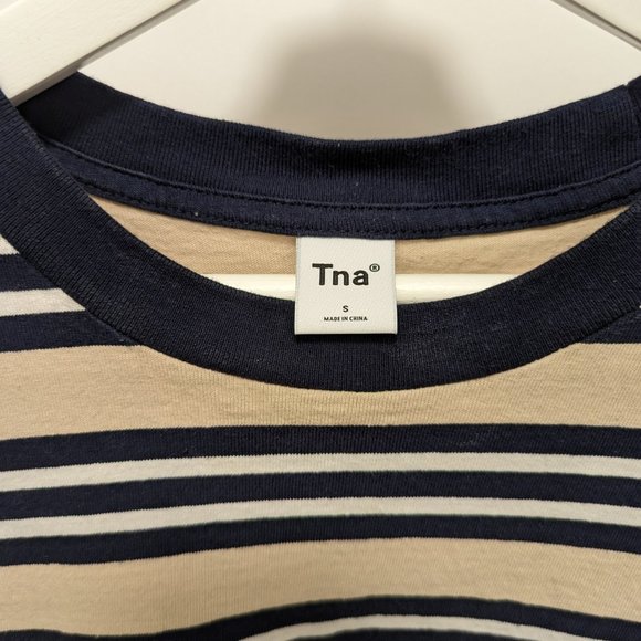 TNA T-shirt - Picture 3 of 3